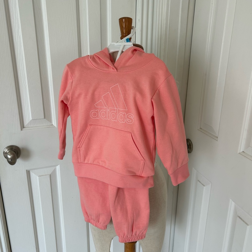 adidas Kids Matching Set in Pink New without tags.